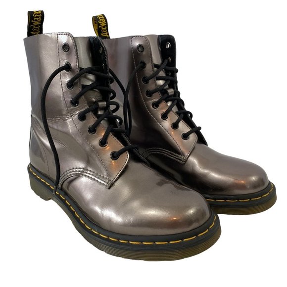 🩶Dr. Martens Doc Martens 1460 Pascal Metallic Pewter Leather Boots Womens 10🩶 - Picture 2 of 12